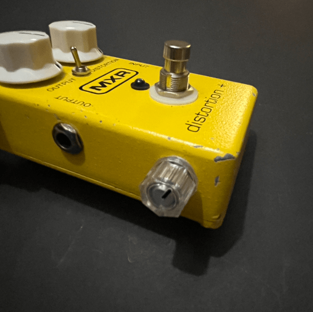 MODDED MXR Distortion + (Extra GAIN & TONE Knob) ... Randy Rhoads IN A BOX