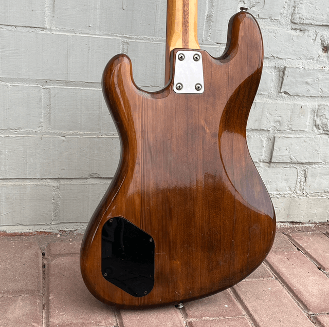 RARE 1970's EKO Cobra B.02 (SHORTSCALE) Bass MADE IN ITALY (JOE DART style with LaBella Flatwound Strings) + GIGBAG + Leland Sklar "Producer Switch" 