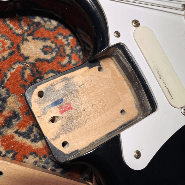 RARE 1994 Fender Japan ... ORDER MADE ... Stratocaster (Eric Clapton "Blackie" CUSTOM SHOP Specs: Lace Sensor, V shape Neck, 25 dB Mid Boost, ...)