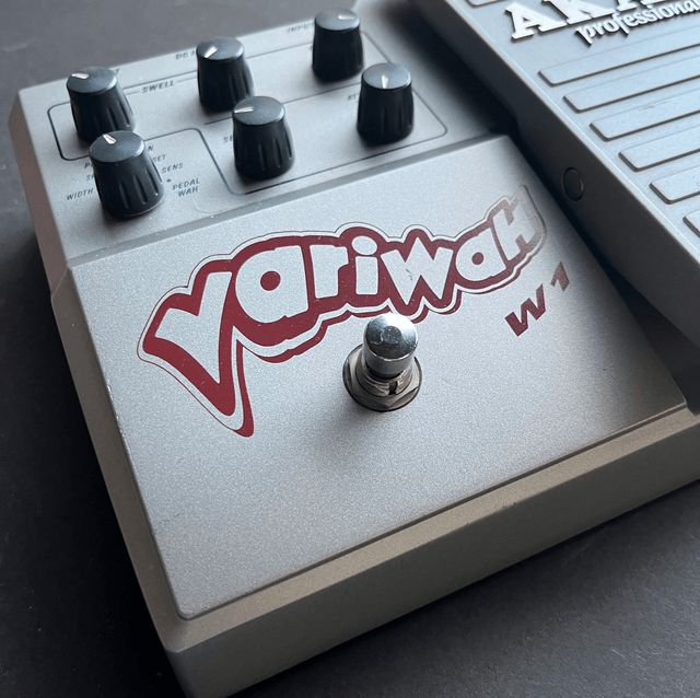 2000's AKAI Variwah W1 (NOS in box with case candy) ... The Ultimate WAH WAH (auto, filter, envelope, touch, foot, LFO, ...)