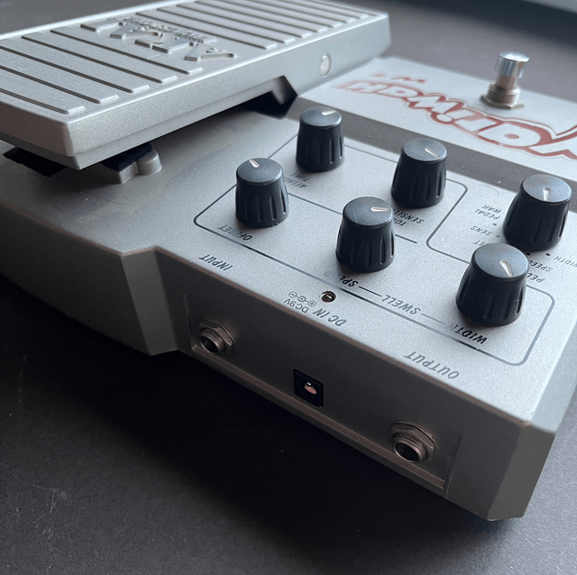 2000's AKAI Variwah W1 (NOS in box with case candy) ... The Ultimate WAH WAH (auto, filter, envelope, touch, foot, LFO, ...)