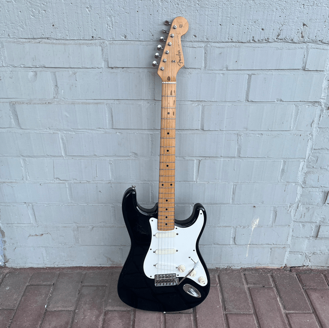 RARE 1994 Fender Japan ... ORDER MADE ... Stratocaster (Eric Clapton "Blackie" CUSTOM SHOP Specs: Lace Sensor, V shape Neck, 25 dB Mid Boost, ...)