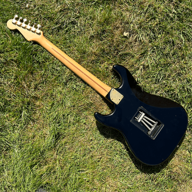 RARE 1984 Fender Japan STR-75 "PRO-FEEL" Super Strat (HSS) Fender EX-TREM Floyd Rose LIGHT Scallop / Scalloped Fretboard + Brown Leather Fender Gigbag