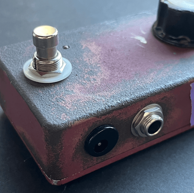 RARE 2020 Rustic 8-Bit Gated Fuzz Pedal – Handcrafted Boutique Build from Japan