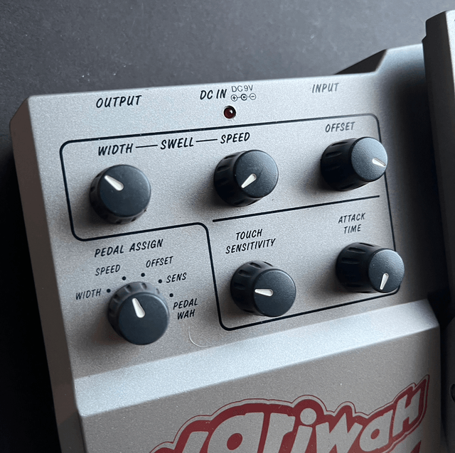 2000's AKAI Variwah W1 (NOS in box with case candy) ... The Ultimate WAH WAH (auto, filter, envelope, touch, foot, LFO, ...)